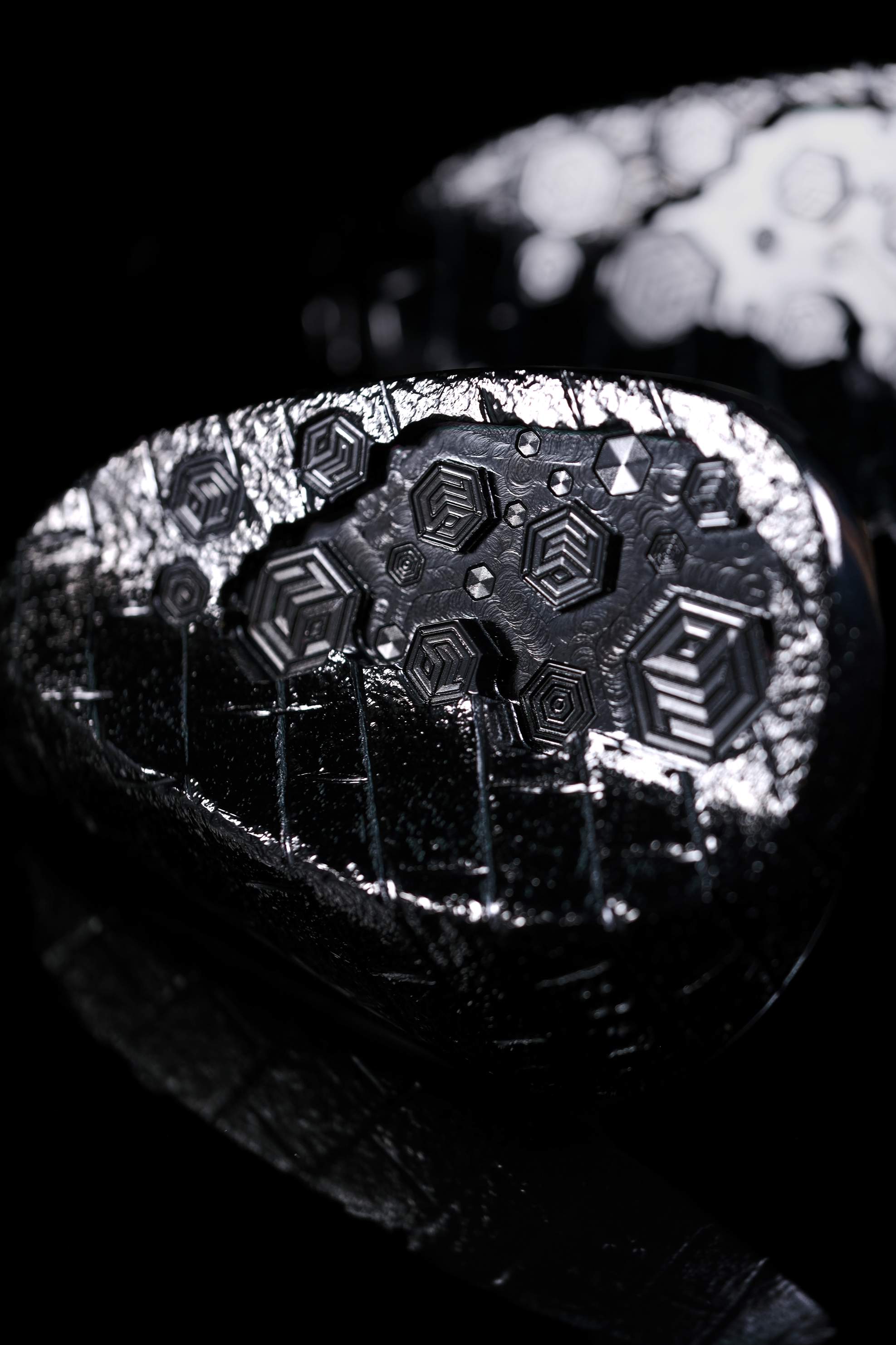 TREASURE-DLC BLACK