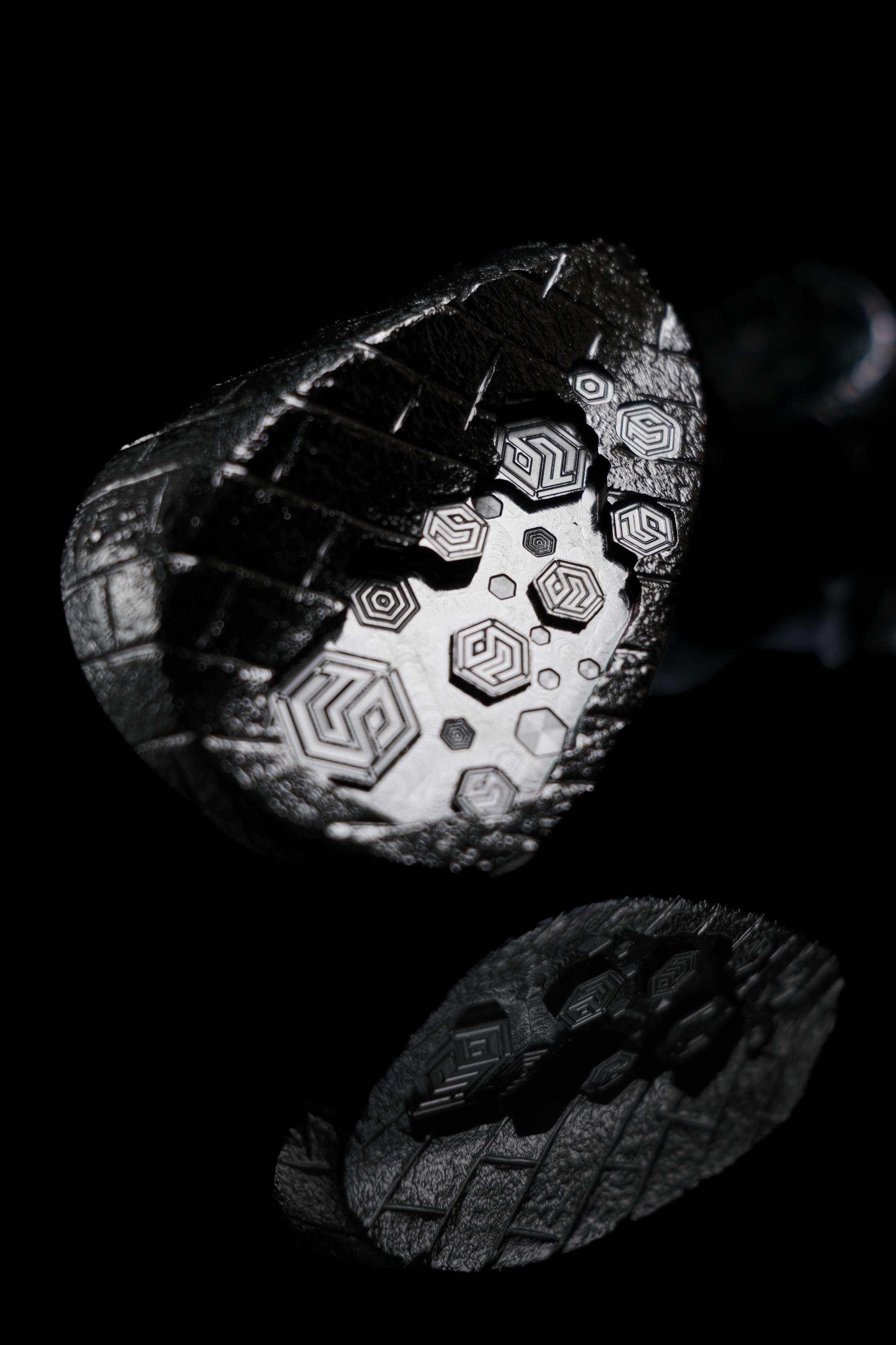 TREASURE-DLC BLACK